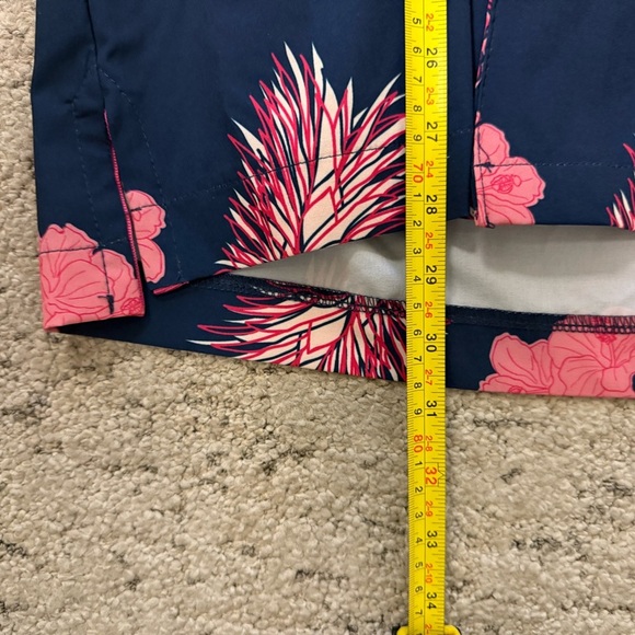 Sunset X Vine S Men's EUC/MINT condition Navy Shirt with Pink Pineapple Print - Picture 10 of 13